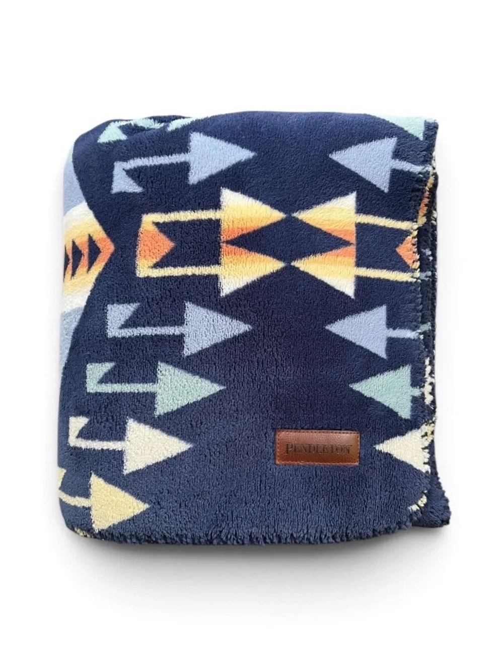 Pendleton Ultra Soft Sherpa Fleece Plush Throw 50